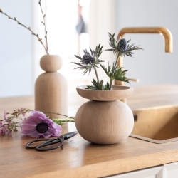 Applicata Shape Bowl vase - lyst egetræ